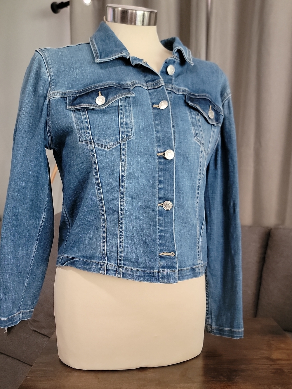 Tommy Hilfiger Medium Blue Denim Jean Jacket